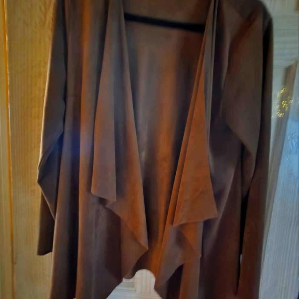 Beautiful soft swede jacket. Medium and. Perfect. Fits super very comfy ! Enjoy